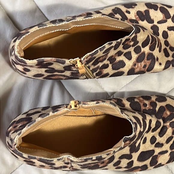 Low Ankle Cheetah Boots - Picture 5 of 6